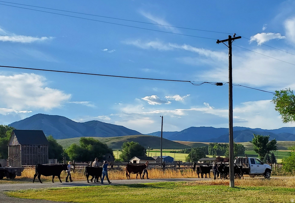 190 E 9200 S Paradise, UT 84328
