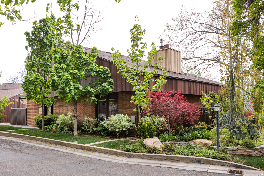 2052 E MICHIGAN AVE Salt Lake City, UT 84108
