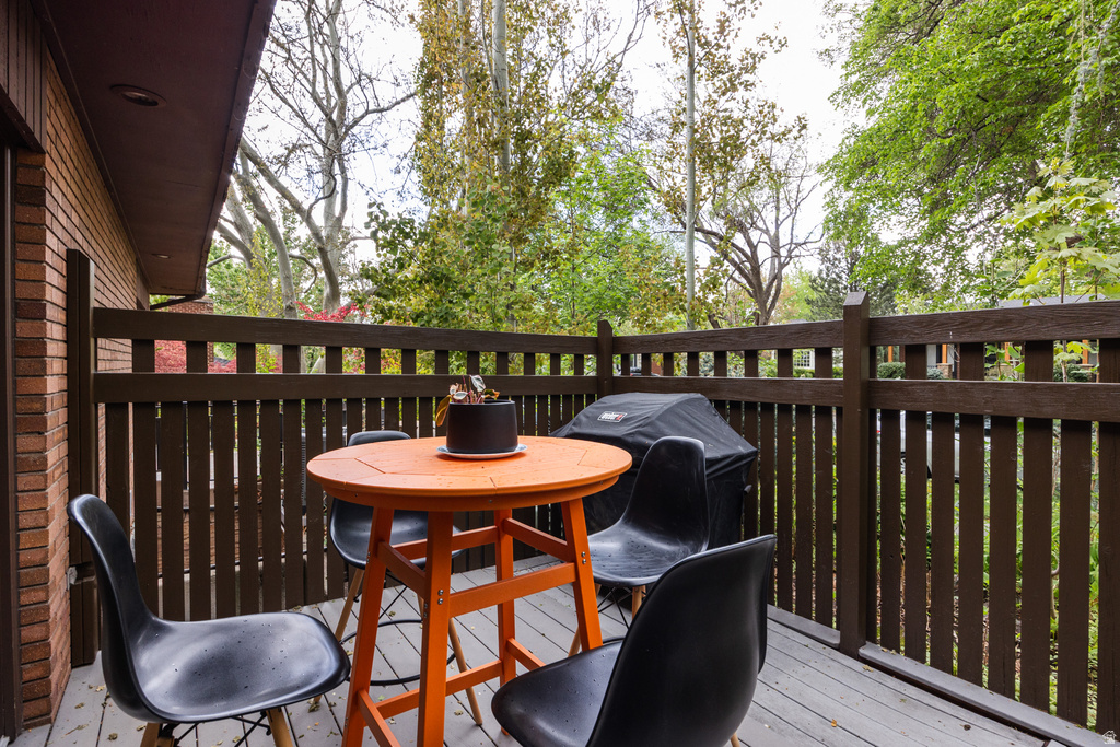 2052 E MICHIGAN AVE Salt Lake City, UT 84108