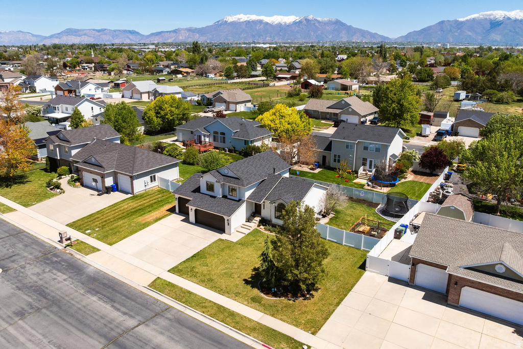 1547 S 2650 W Syracuse, UT 84075