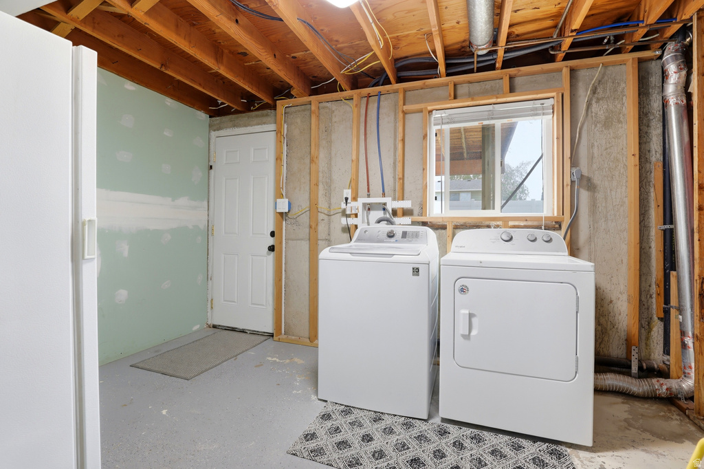 611 W 1635 N Clinton, UT 84015