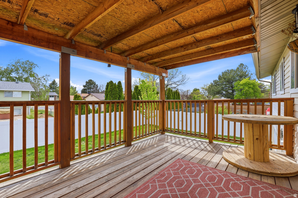 611 W 1635 N Clinton, UT 84015