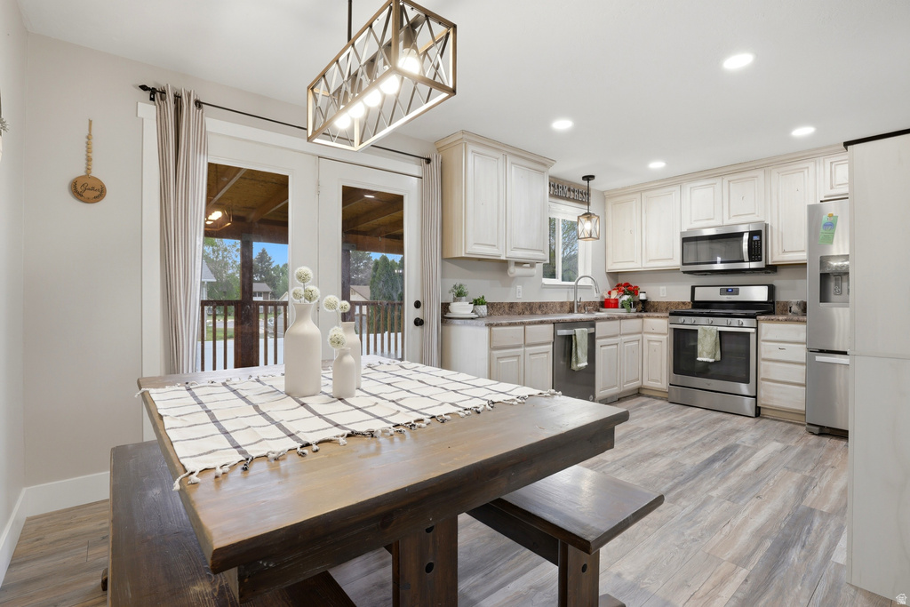 611 W 1635 N Clinton, UT 84015