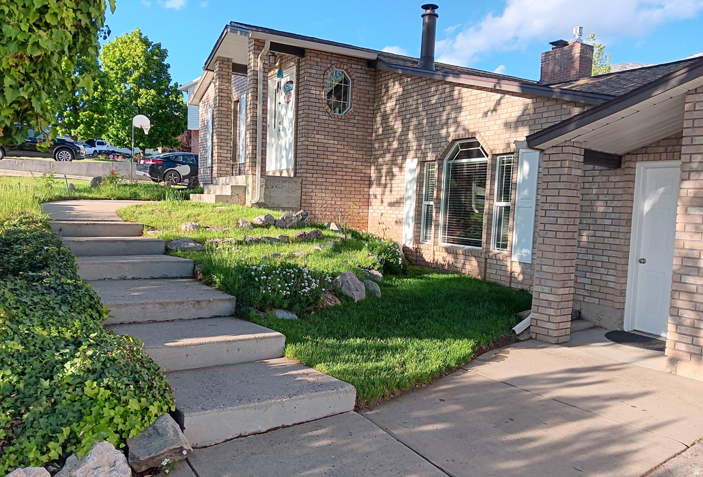 2564 N 2600 E Layton, UT 84040