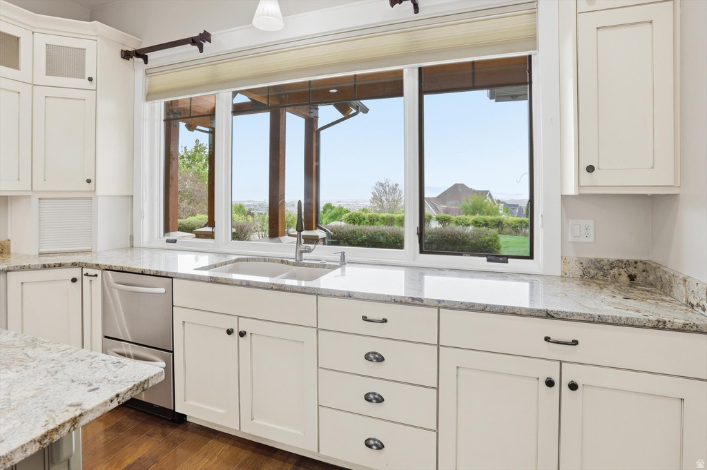 715 BLUFF ST Hyde Park, UT 84318