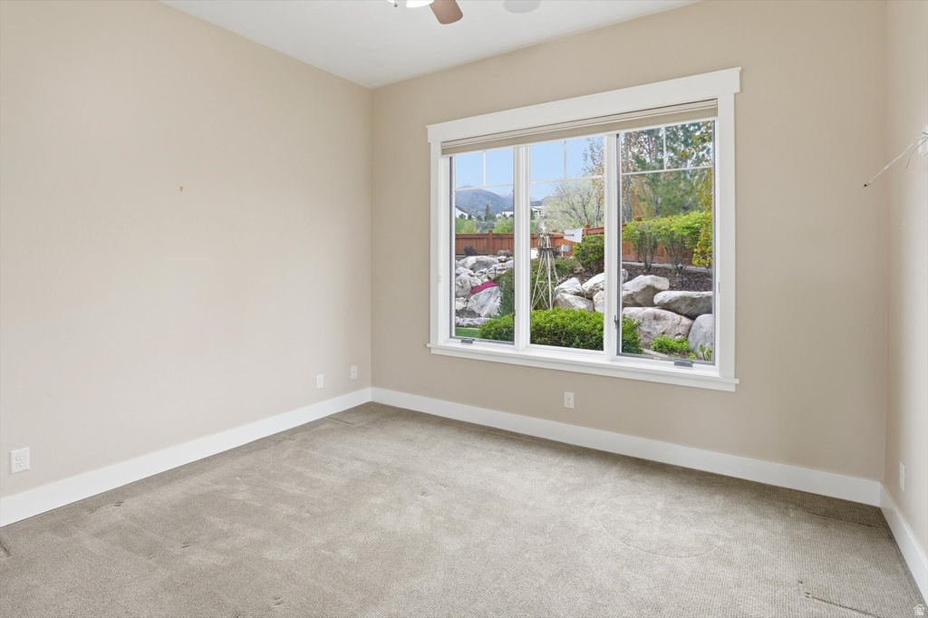 715 BLUFF ST Hyde Park, UT 84318