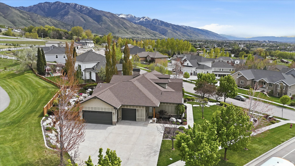 715 BLUFF ST Hyde Park, UT 84318
