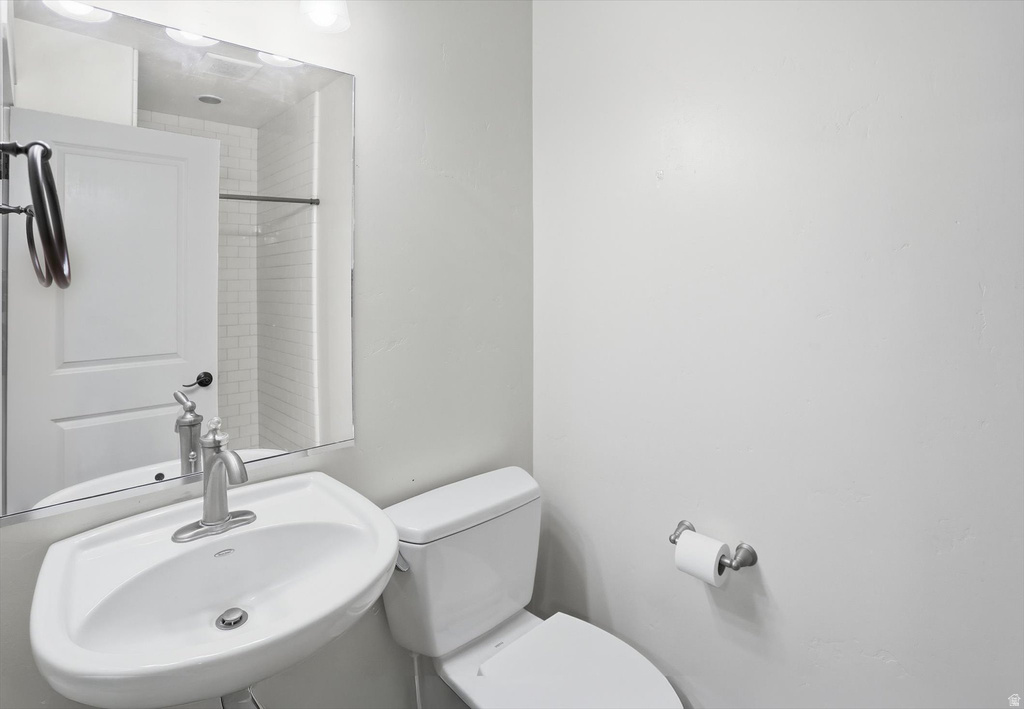 715 BLUFF ST Hyde Park, UT 84318