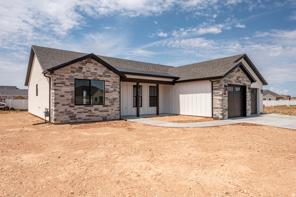 4933 N REMINGTON photo 2