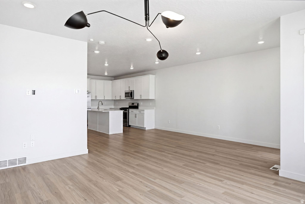 1144 W EARLY LIGHT WAY Bluffdale, UT 84065