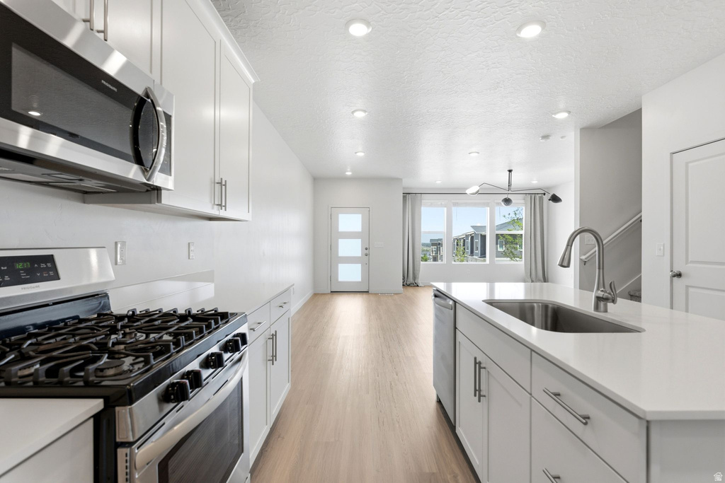 1144 W EARLY LIGHT WAY Bluffdale, UT 84065