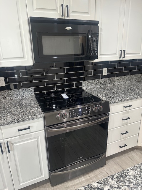 9071 S WASATCH BLVD Sandy, UT 84093