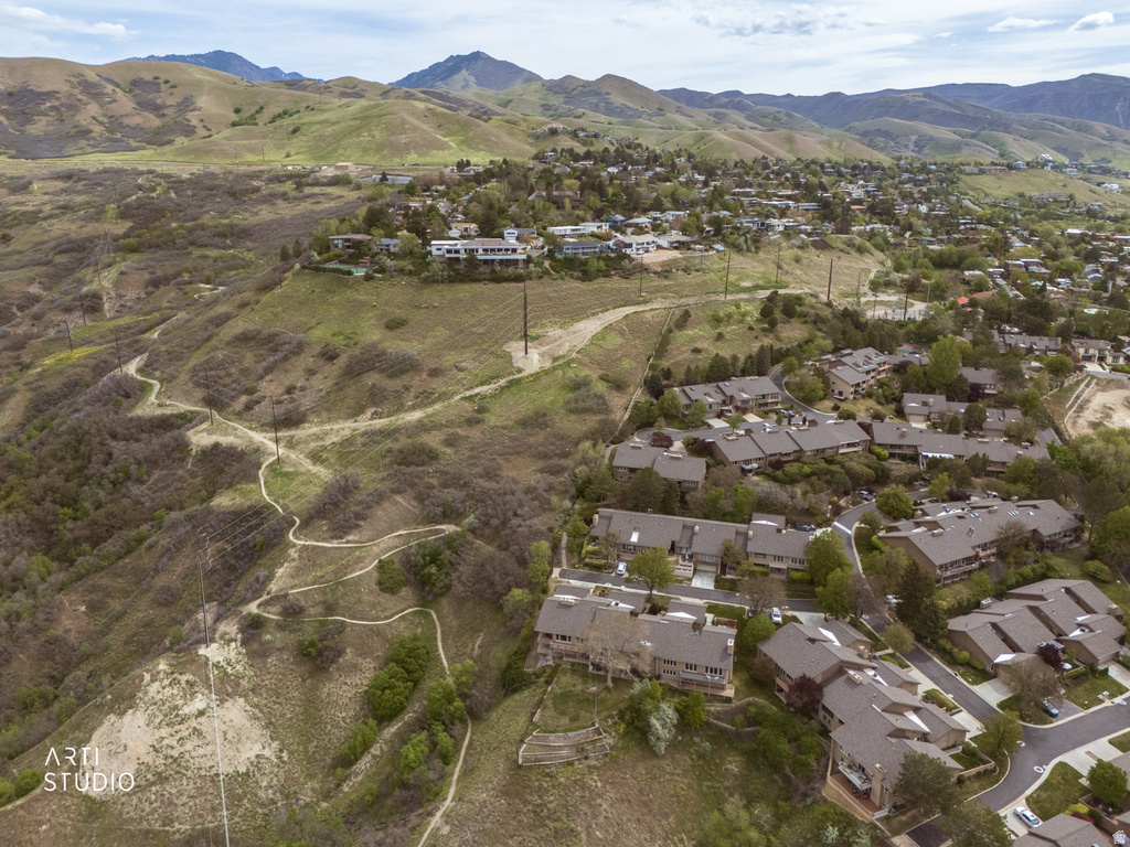 804 N JUNIPERPOINT DR Salt Lake City, UT 84103