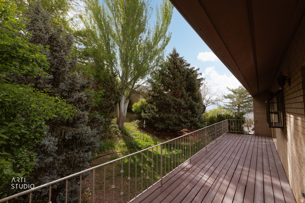804 N JUNIPERPOINT DR Salt Lake City, UT 84103
