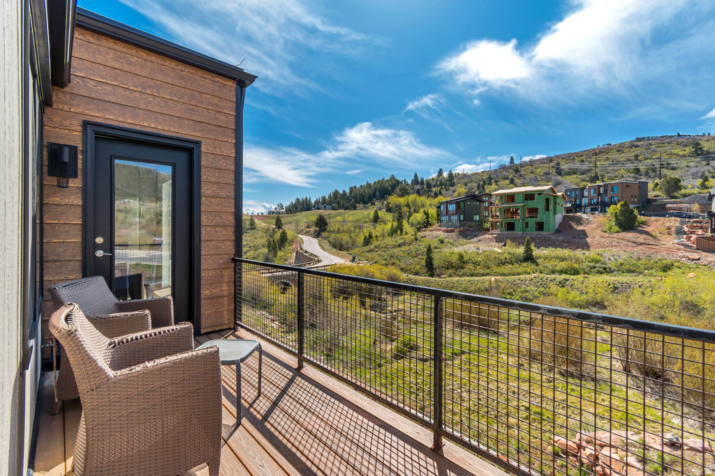 8210 N TOLL CREEK LN Park City, UT 84098