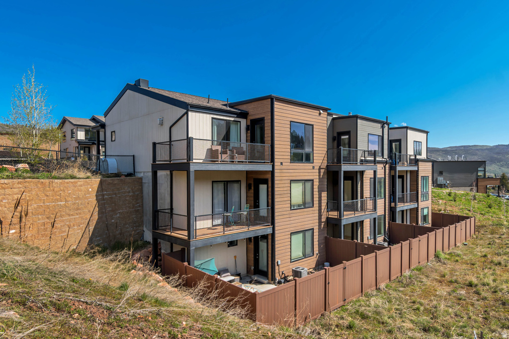 8210 N TOLL CREEK LN Park City, UT 84098