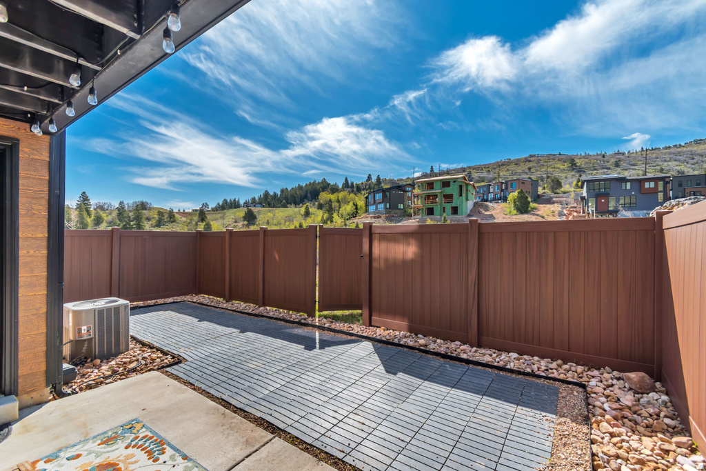 8210 N TOLL CREEK LN Park City, UT 84098