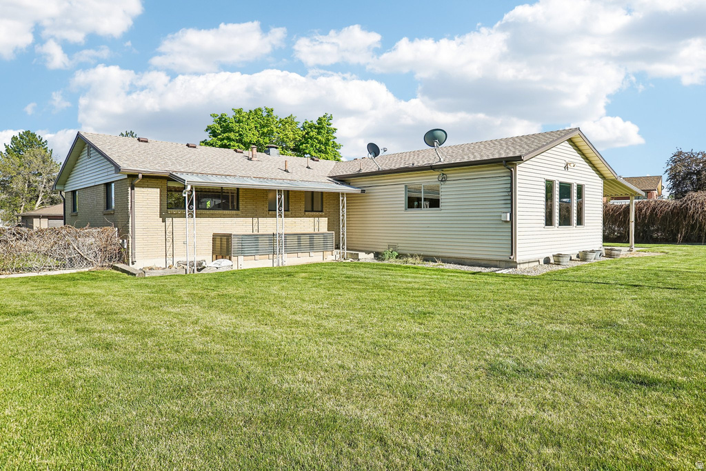 9270 S JANA LEE DR West Jordan, UT 84088