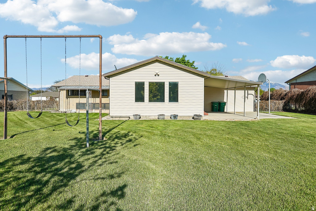 9270 S JANA LEE DR West Jordan, UT 84088
