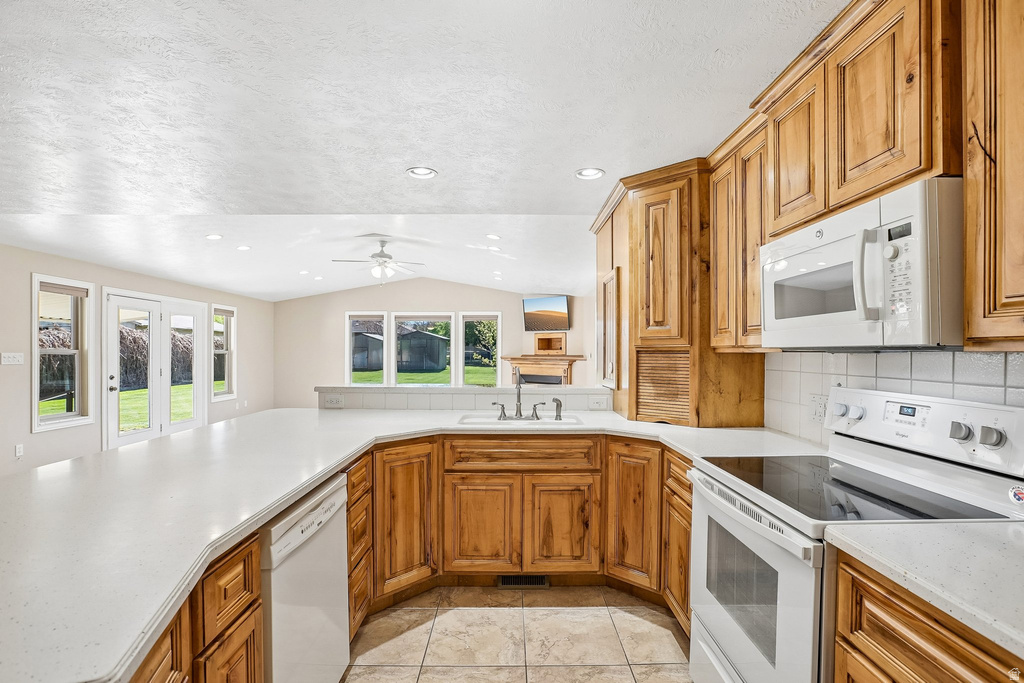 9270 S JANA LEE DR West Jordan, UT 84088