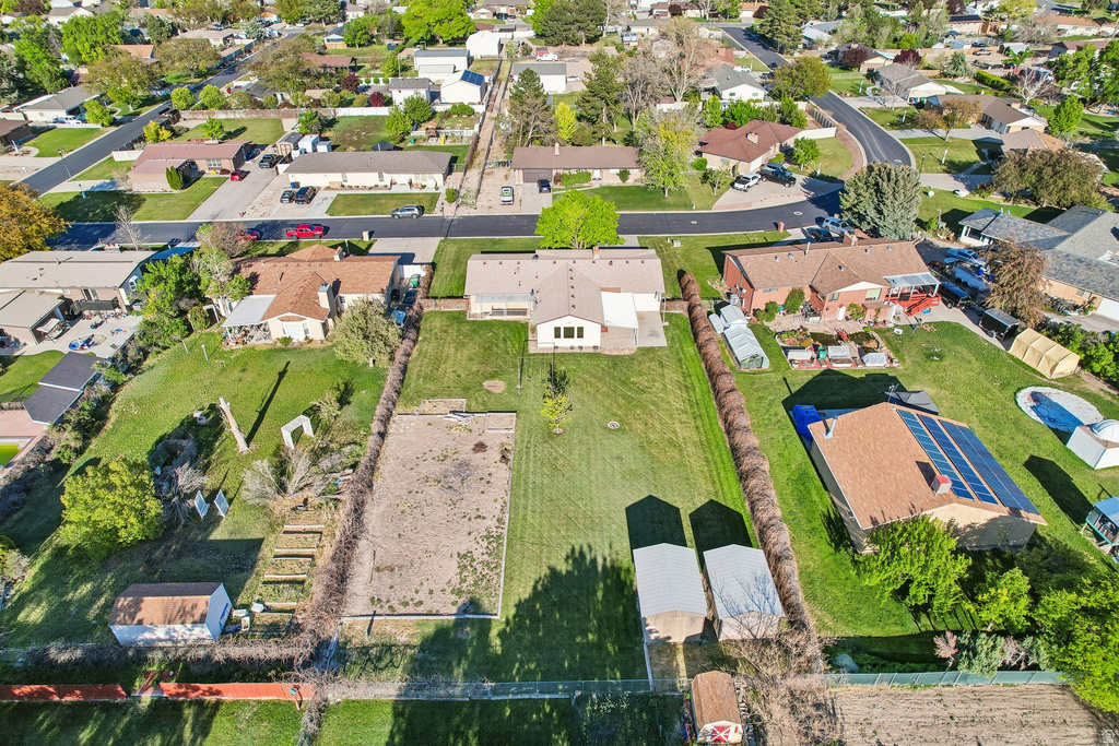 9270 S JANA LEE DR West Jordan, UT 84088