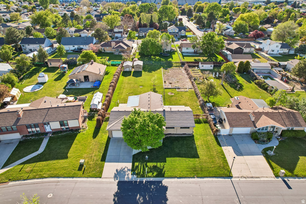 9270 S JANA LEE DR West Jordan, UT 84088