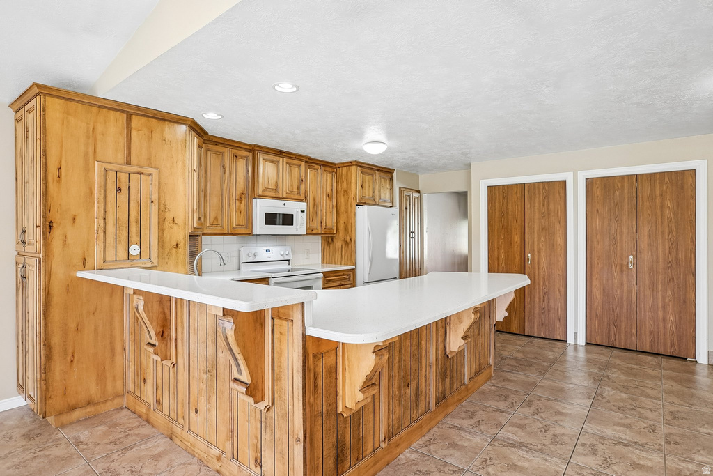9270 S JANA LEE DR West Jordan, UT 84088
