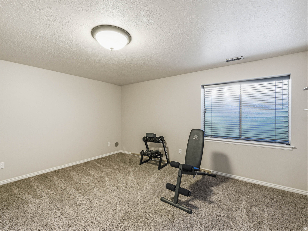 9876 S SPRUCE DALE DR South Jordan, UT 84095
