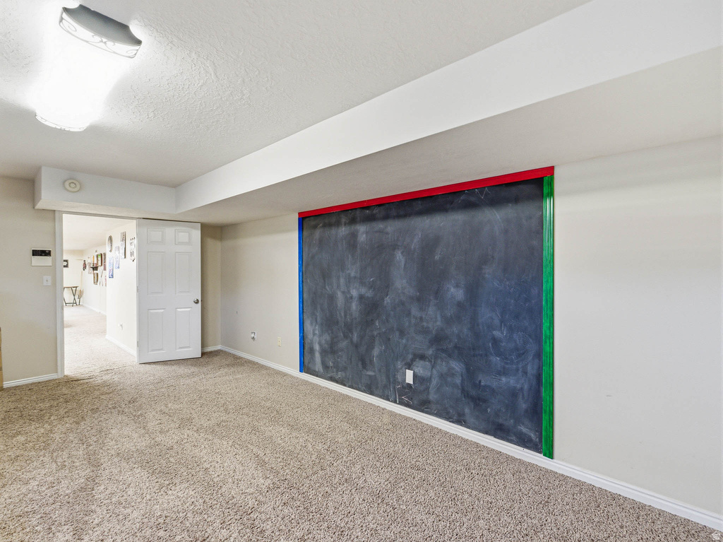 9876 S SPRUCE DALE DR South Jordan, UT 84095