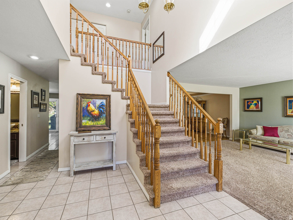 9876 S SPRUCE DALE DR South Jordan, UT 84095