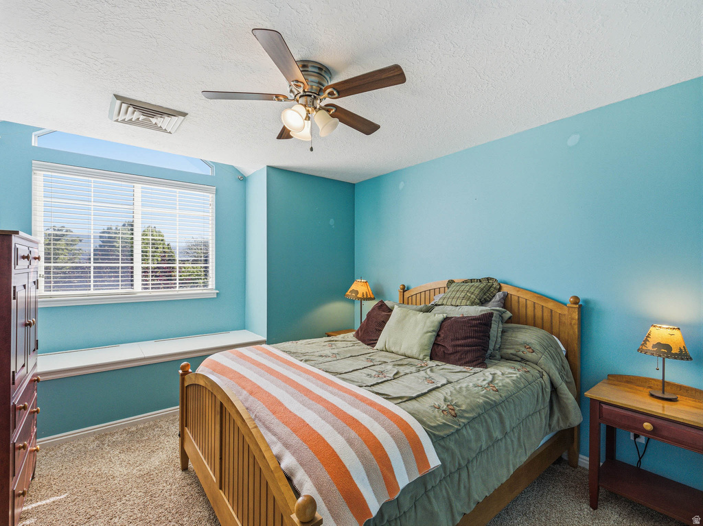 9876 S SPRUCE DALE DR South Jordan, UT 84095