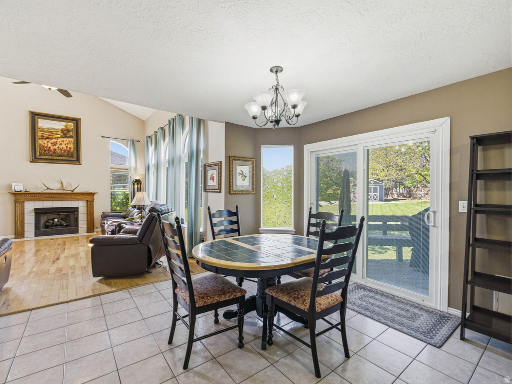9876 S SPRUCE DALE DR South Jordan, UT 84095