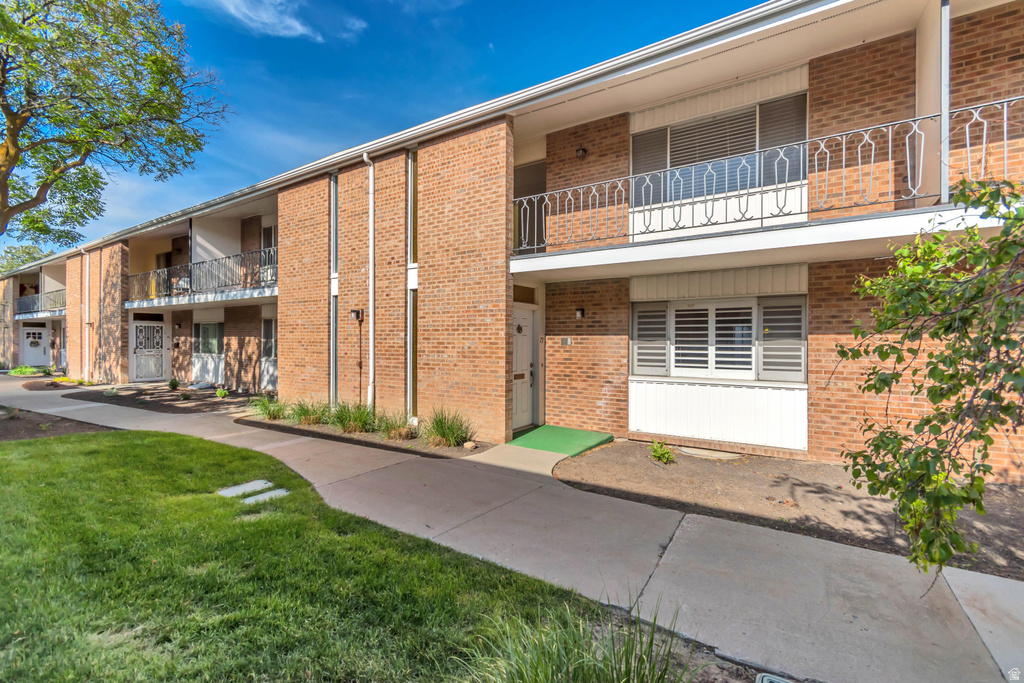 720 E THREE FOUNTAINS DR #77 Salt Lake City, UT 84107