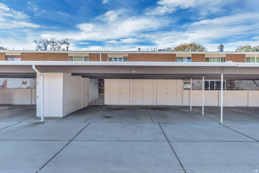 720 E THREE FOUNTAINS DR #77 Salt Lake City, UT 84107