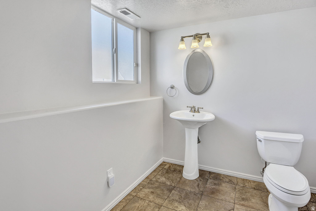 2224 W 2150 S Syracuse, UT 84075
