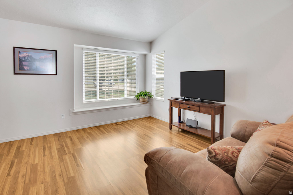 2224 W 2150 S Syracuse, UT 84075