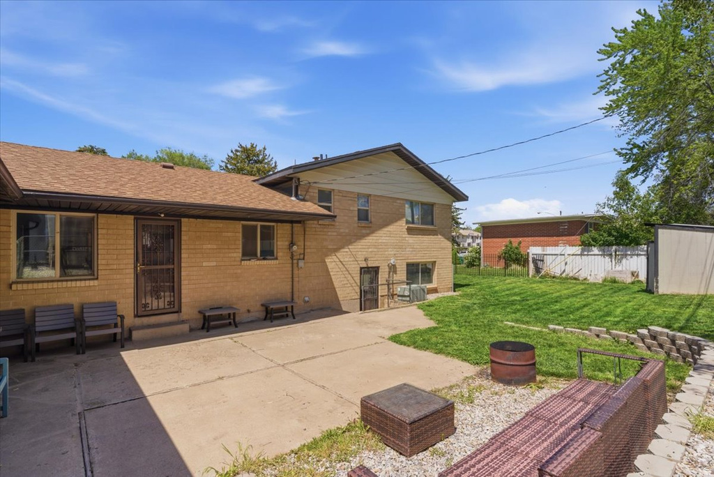 5680 S 2600 W #12 Roy, UT 84067