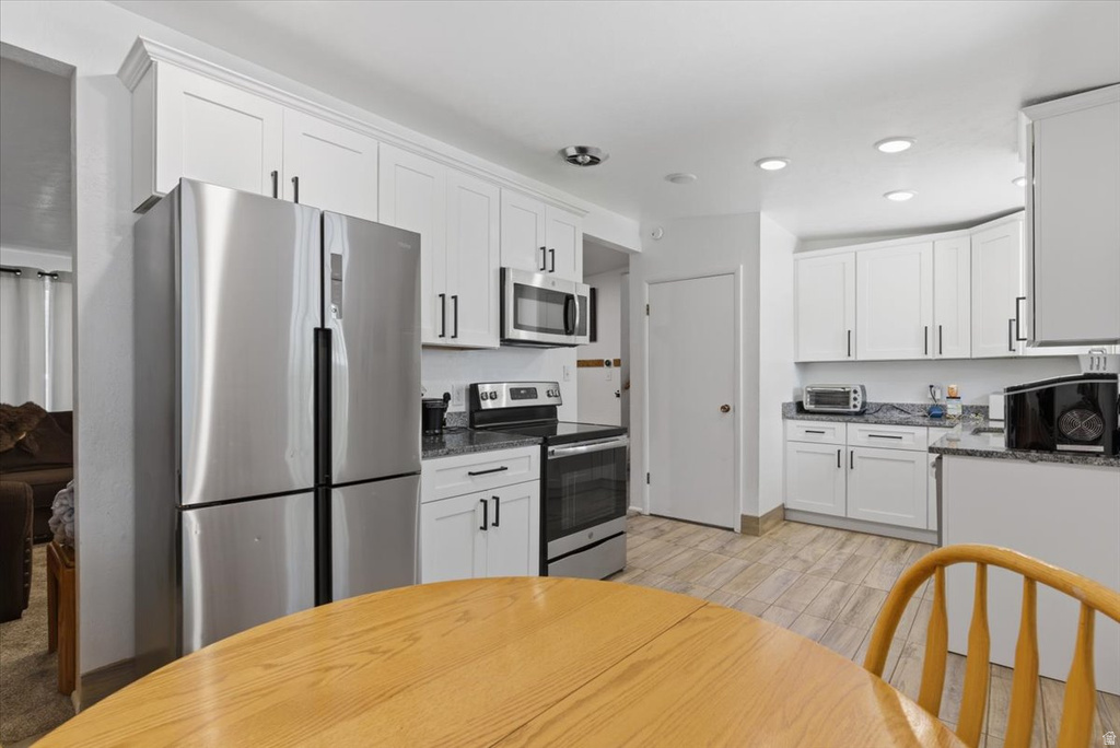 5680 S 2600 W #12 Roy, UT 84067