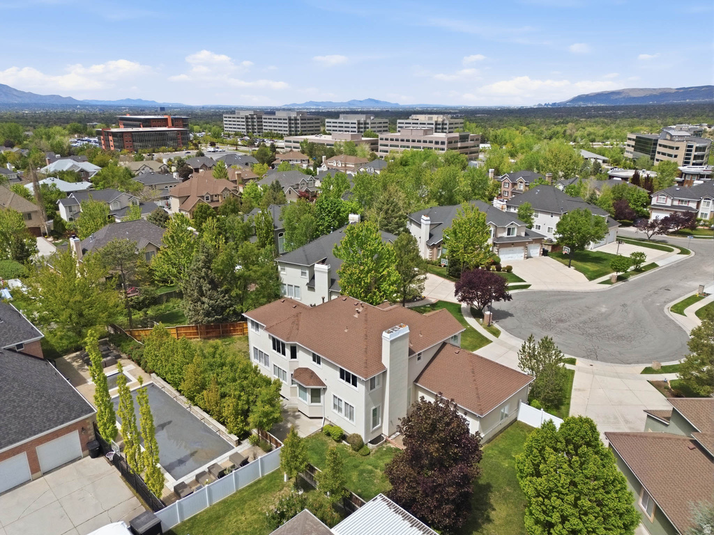 6614 LINDIE CT Salt Lake City, UT 84121