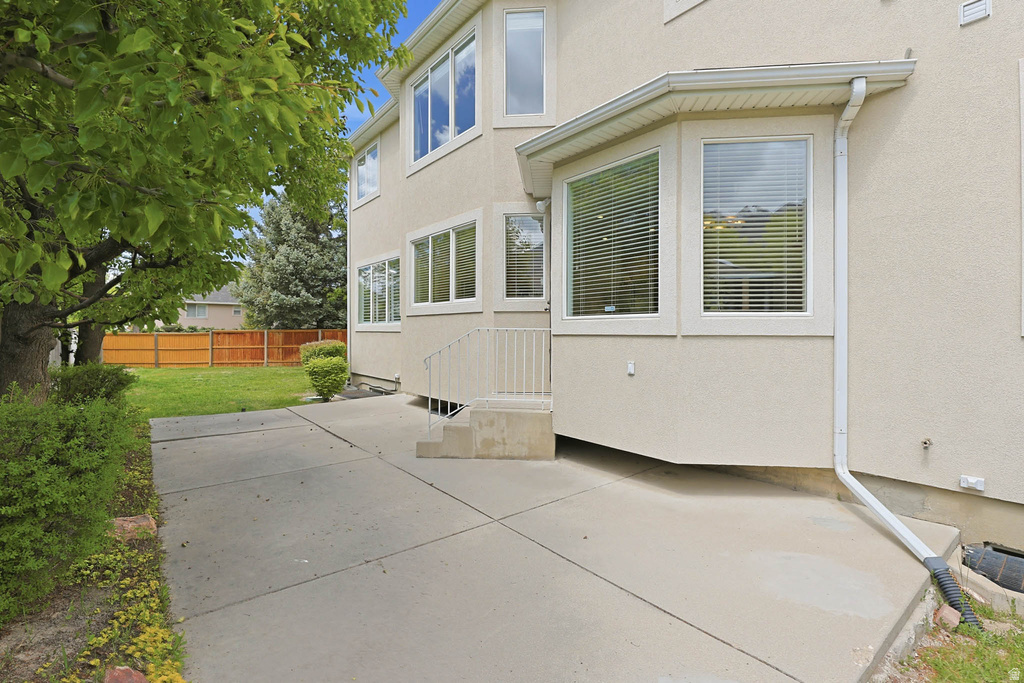 6614 LINDIE CT Salt Lake City, UT 84121