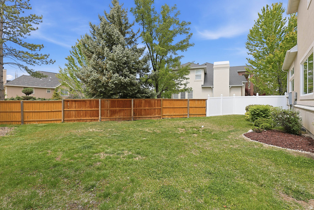 6614 LINDIE CT Salt Lake City, UT 84121