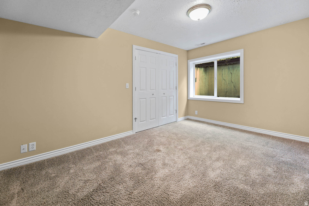6614 LINDIE CT Salt Lake City, UT 84121