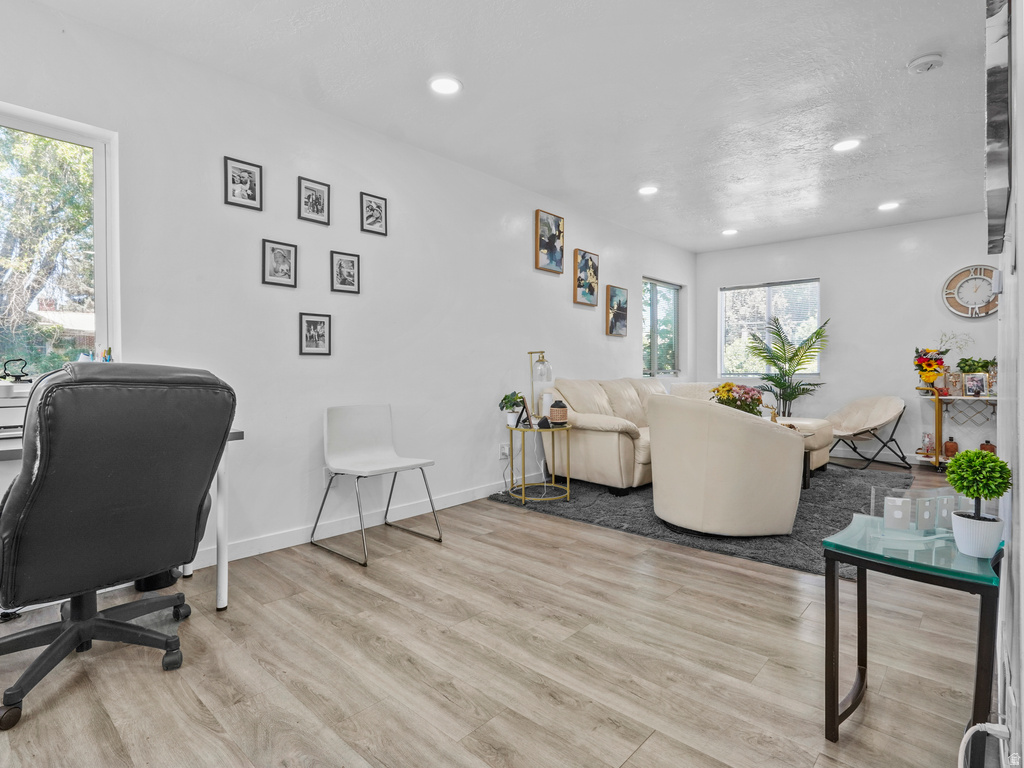 60 S WHITESIDE ST Layton, UT 84041