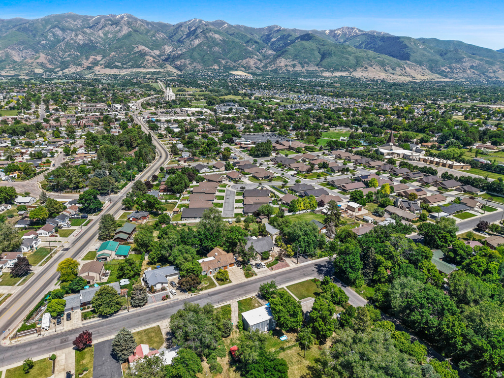 60 S WHITESIDE ST Layton, UT 84041
