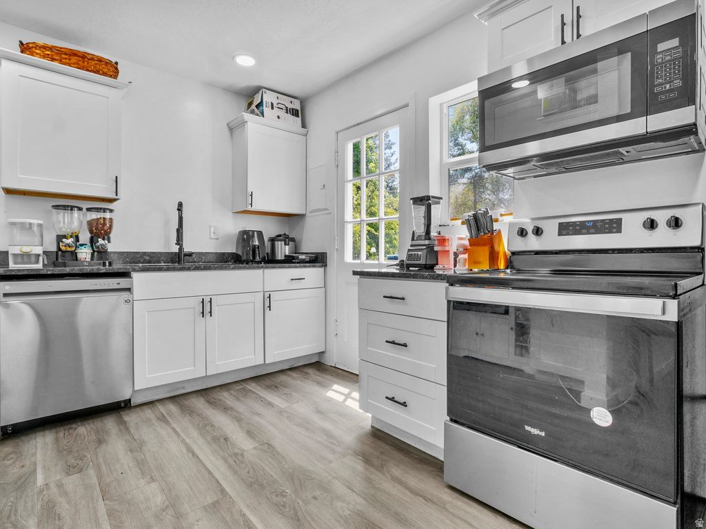 60 S WHITESIDE ST Layton, UT 84041