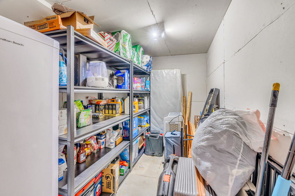 2454 E OX YOKE DR Eagle Mountain, UT 84005