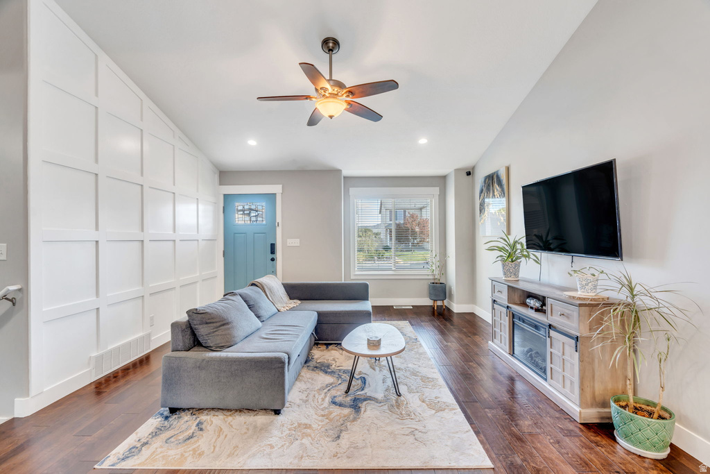 2454 E OX YOKE DR Eagle Mountain, UT 84005