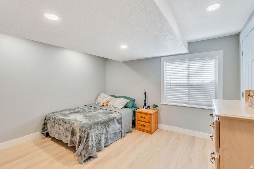 2454 E OX YOKE DR Eagle Mountain, UT 84005