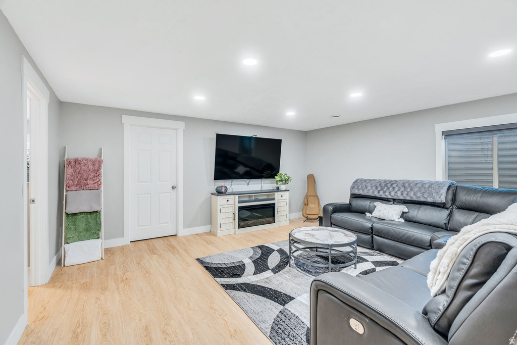 2454 E OX YOKE DR Eagle Mountain, UT 84005