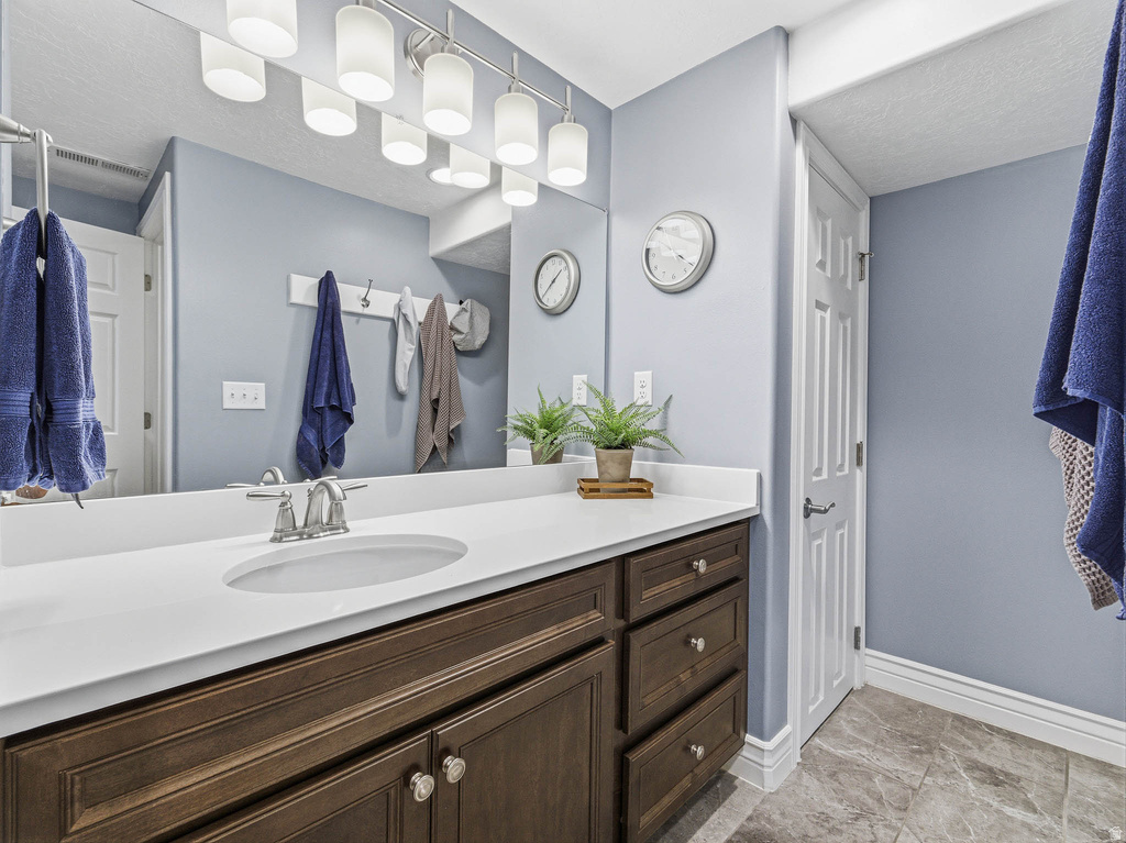 355 S WOOD DR Alpine, UT 84004